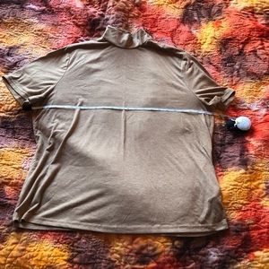 🎉2 short sleeve mock neck shirts 🎉 (3 for $20)